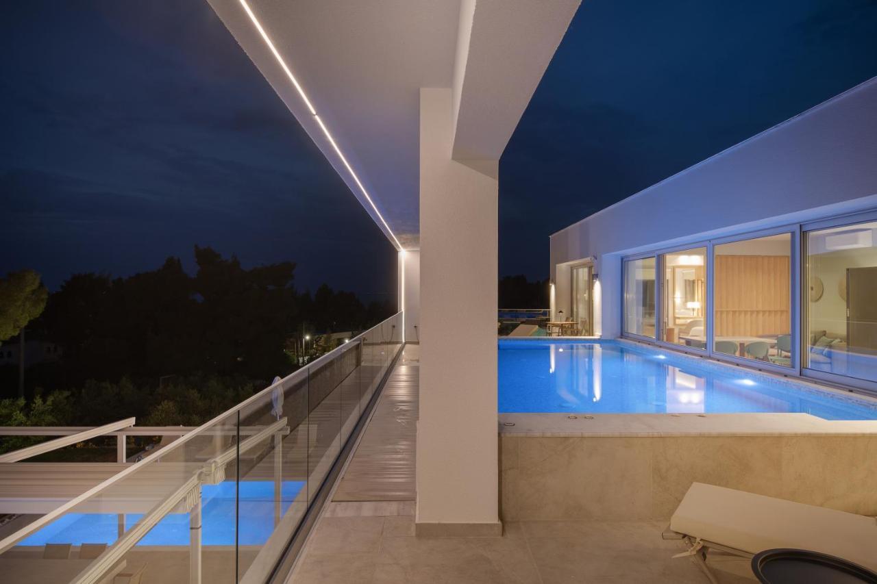 Nikiti Botanic Pool Suites Exterior photo